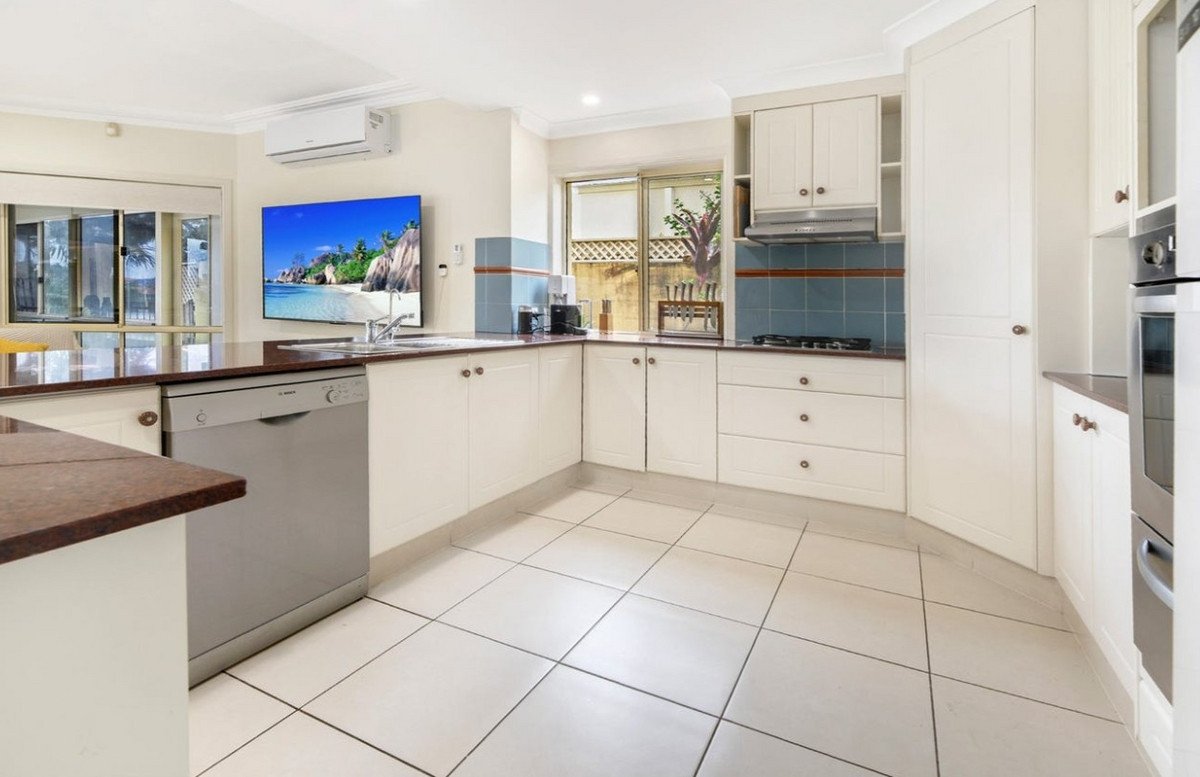 13 Tullamarine Drive Robina 6