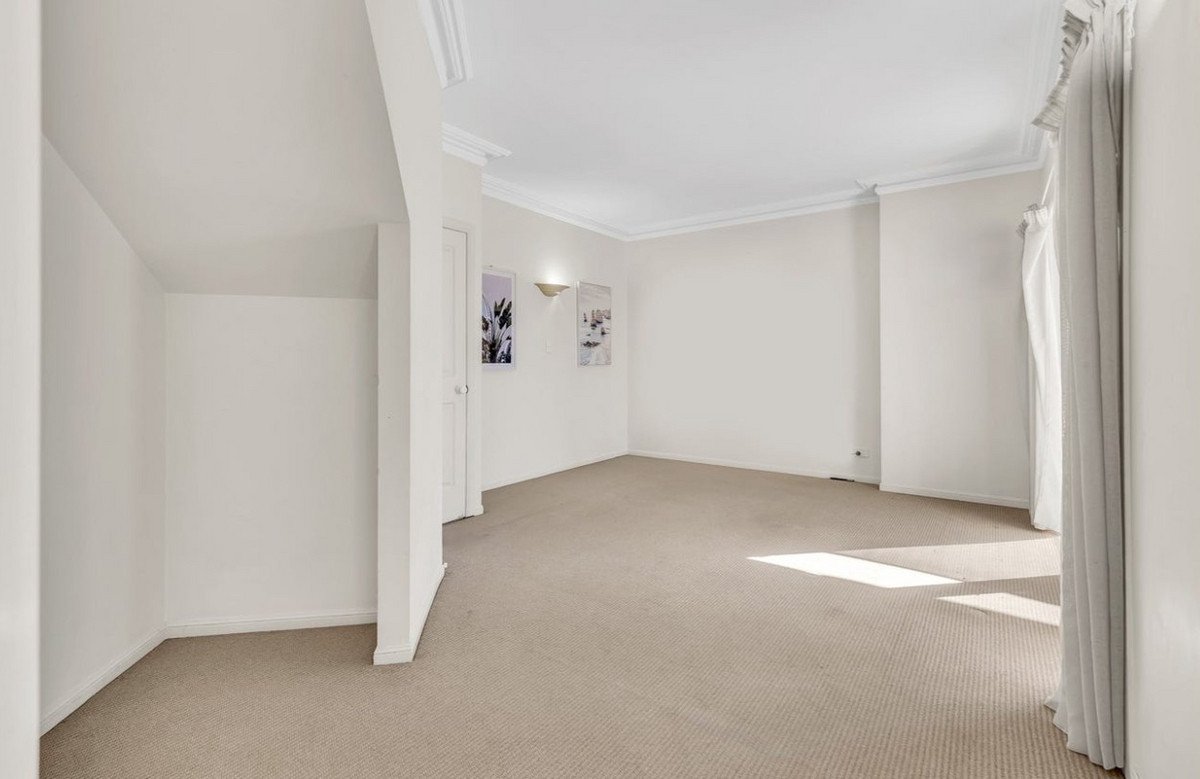 13 Tullamarine Drive Robina 14