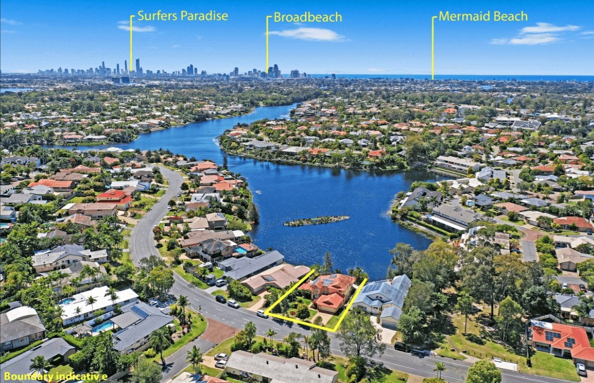 13 Tullamarine Drive Robina 33