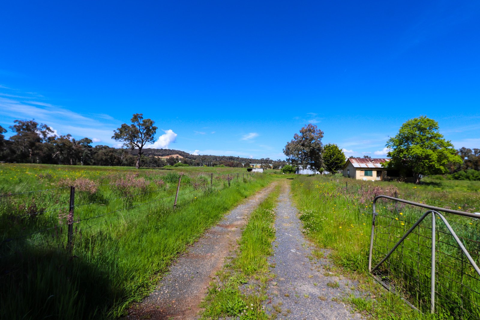 13 Tumbarumba Rd  TUMBARUMBA 13
