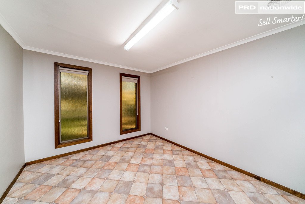 13 Undurra Drive GLENFIELD PARK 3