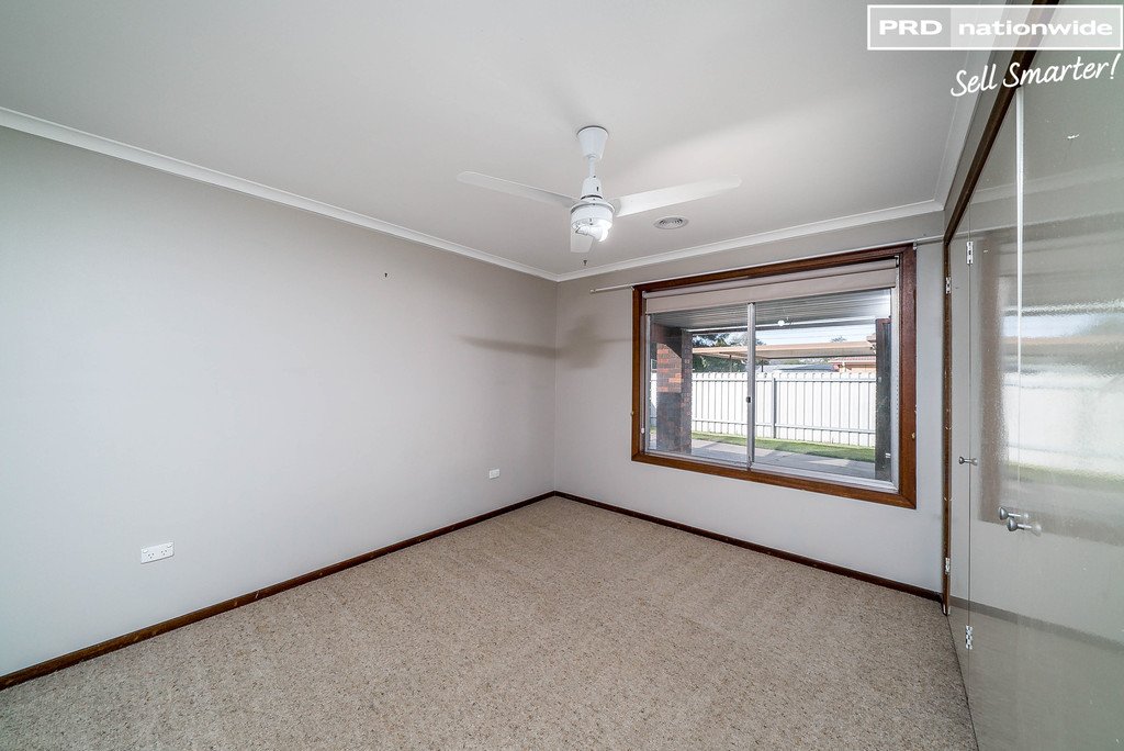 13 Undurra Drive GLENFIELD PARK 7