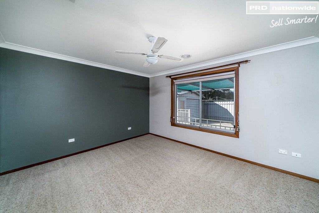 13 Undurra Drive GLENFIELD PARK 9