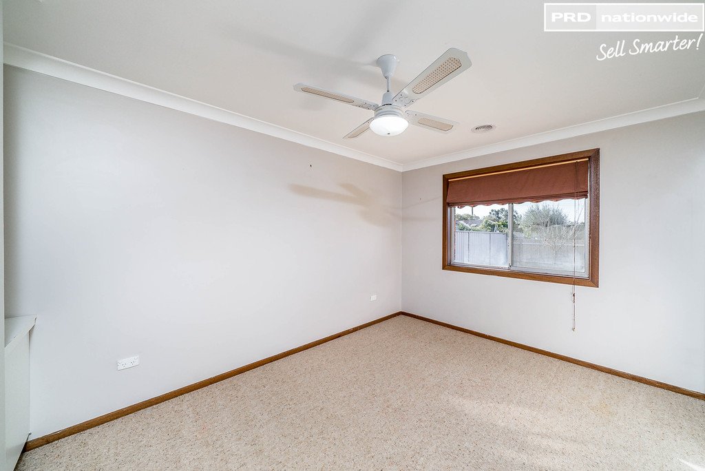 13 Undurra Drive GLENFIELD PARK 10