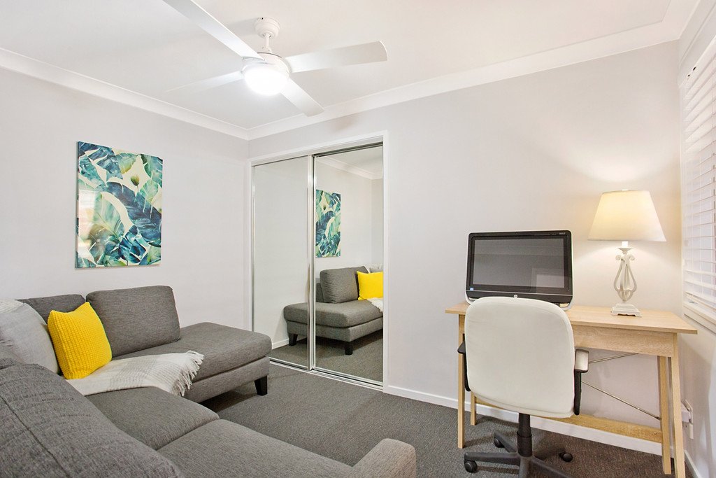 13 Uniacke Drive BANORA POINT 13