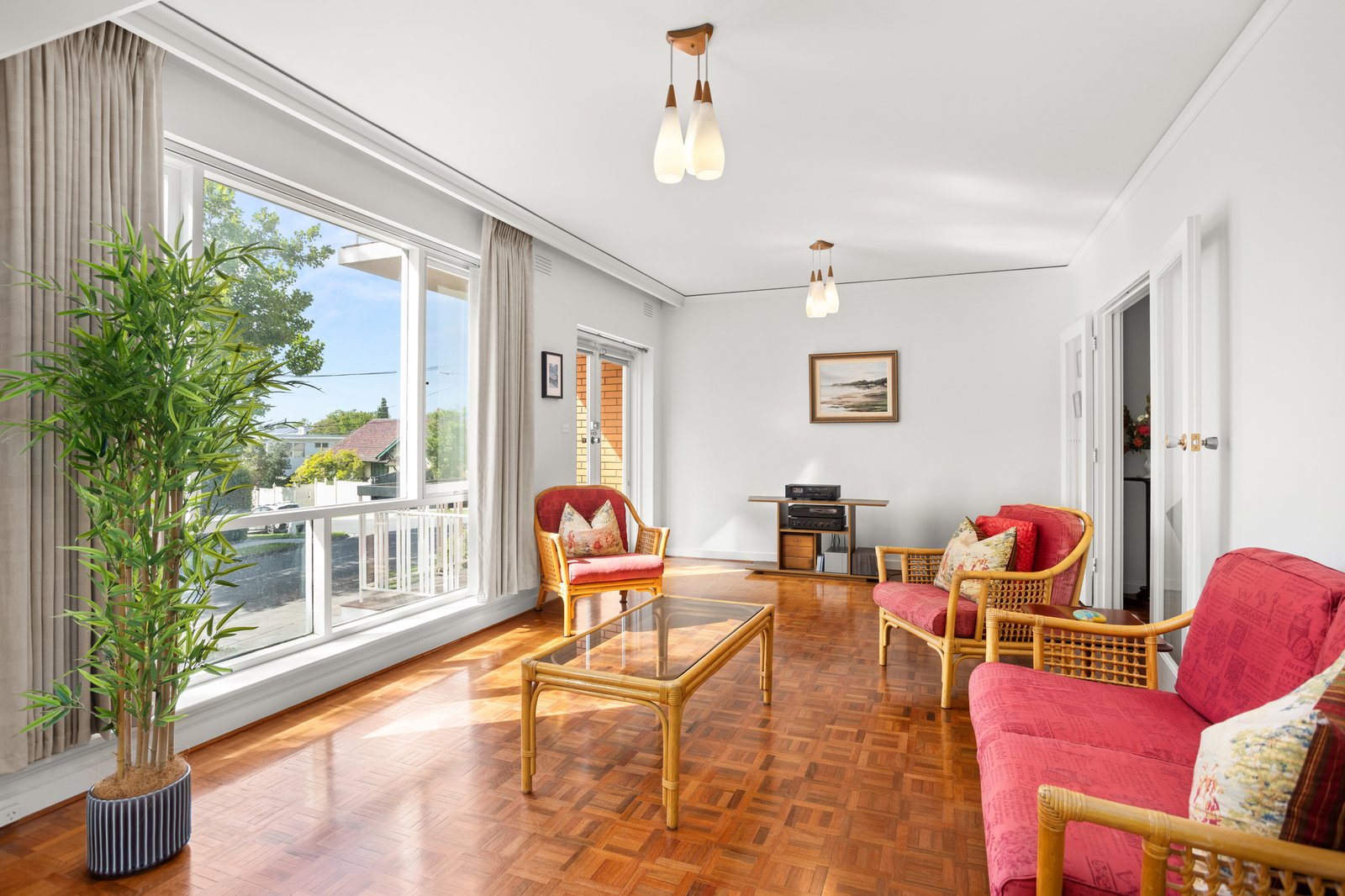 Gallery: 1/3 Valency Road