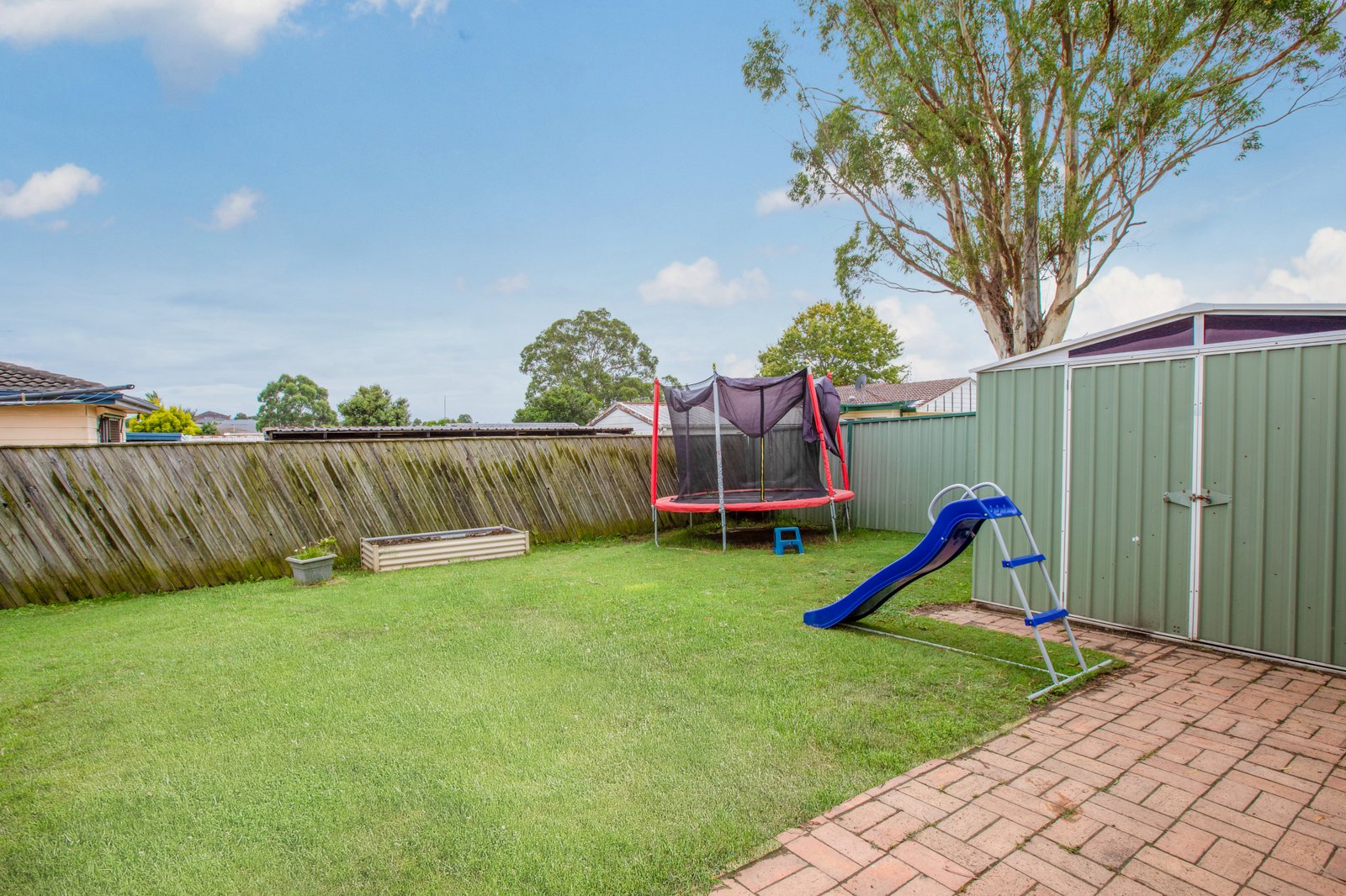 13 Valentia Parade TENAMBIT 15