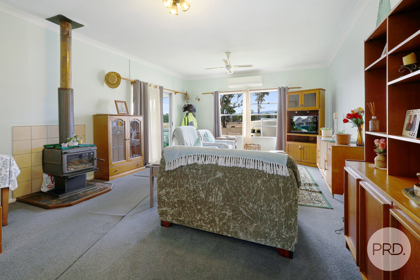 13 Warrah Street WILLOW TREE 8
