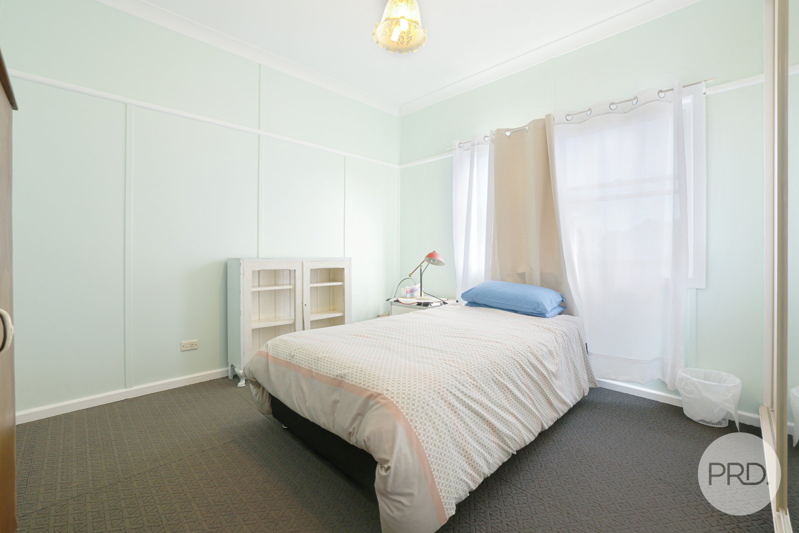 13 Warrah Street WILLOW TREE 13