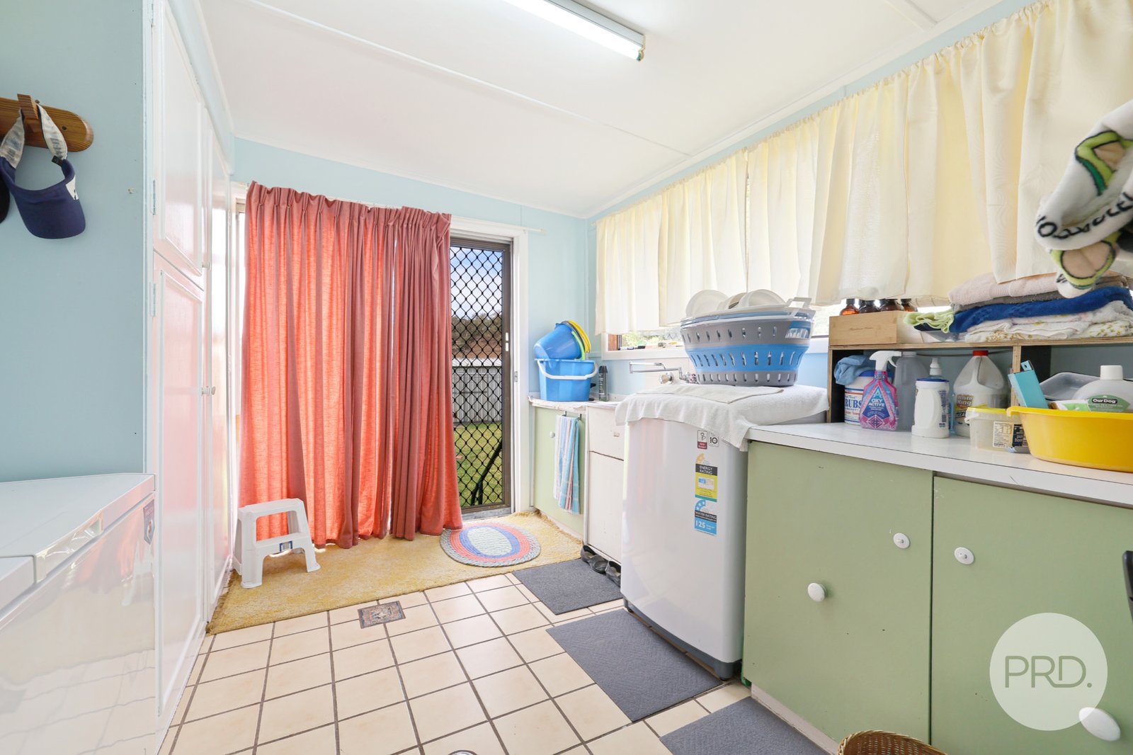 13 Warrah Street WILLOW TREE 16