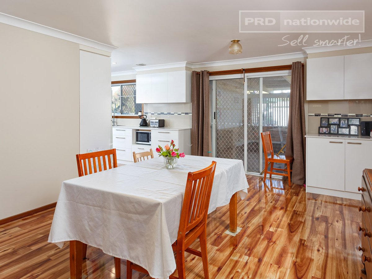 13 Warrambool Crescent GLENFIELD PARK 5