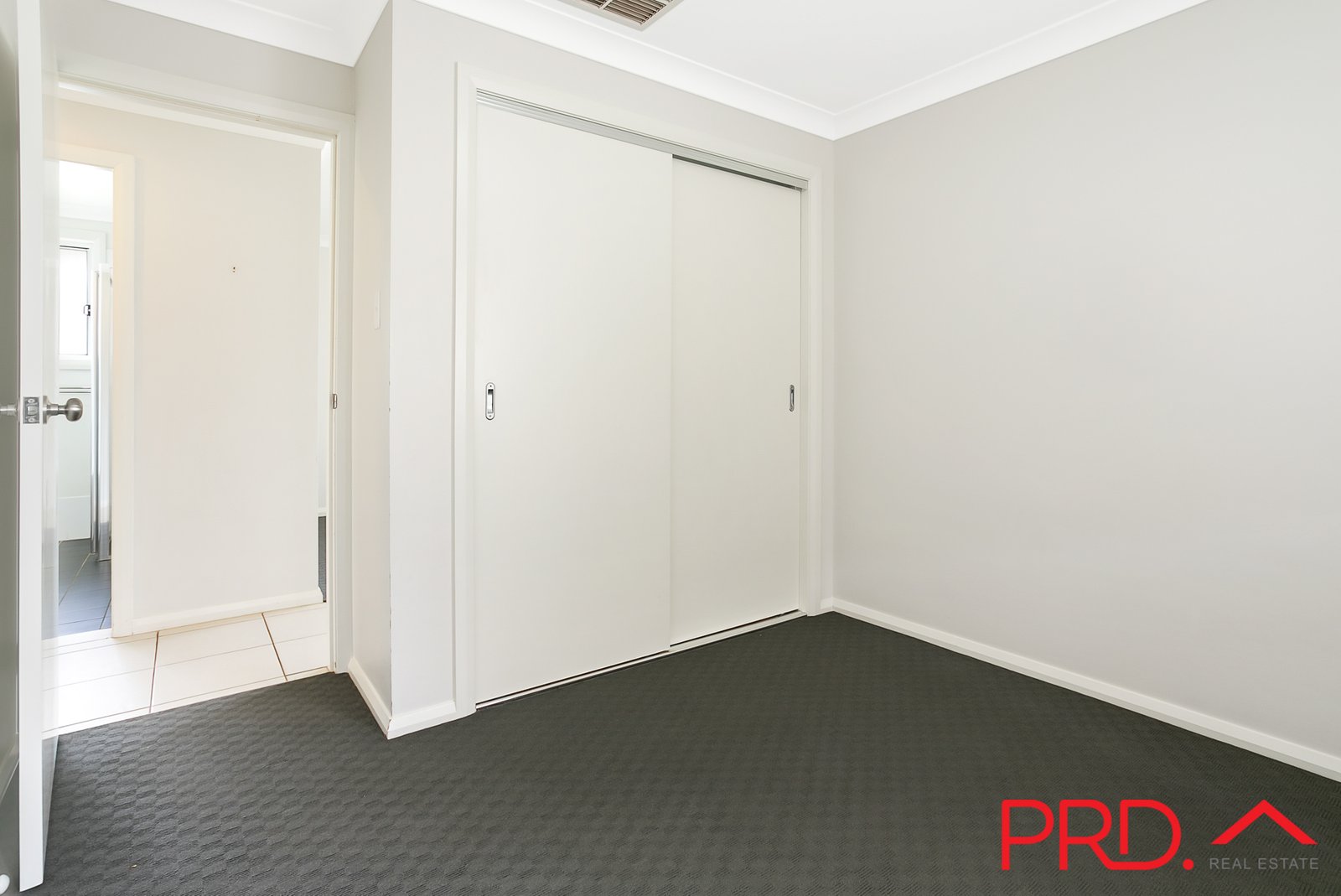 13 Water Gum Close TAMWORTH 11