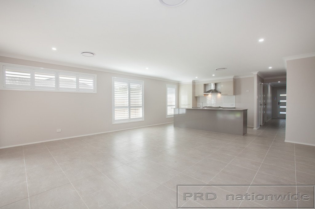 13 Watervale Circuit CHISHOLM 5