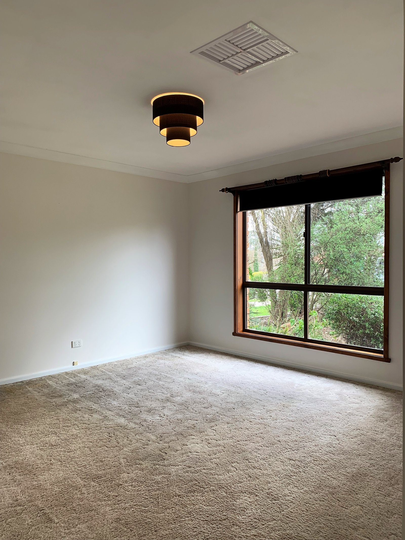 13 Wattle Crescent TUMUT 8