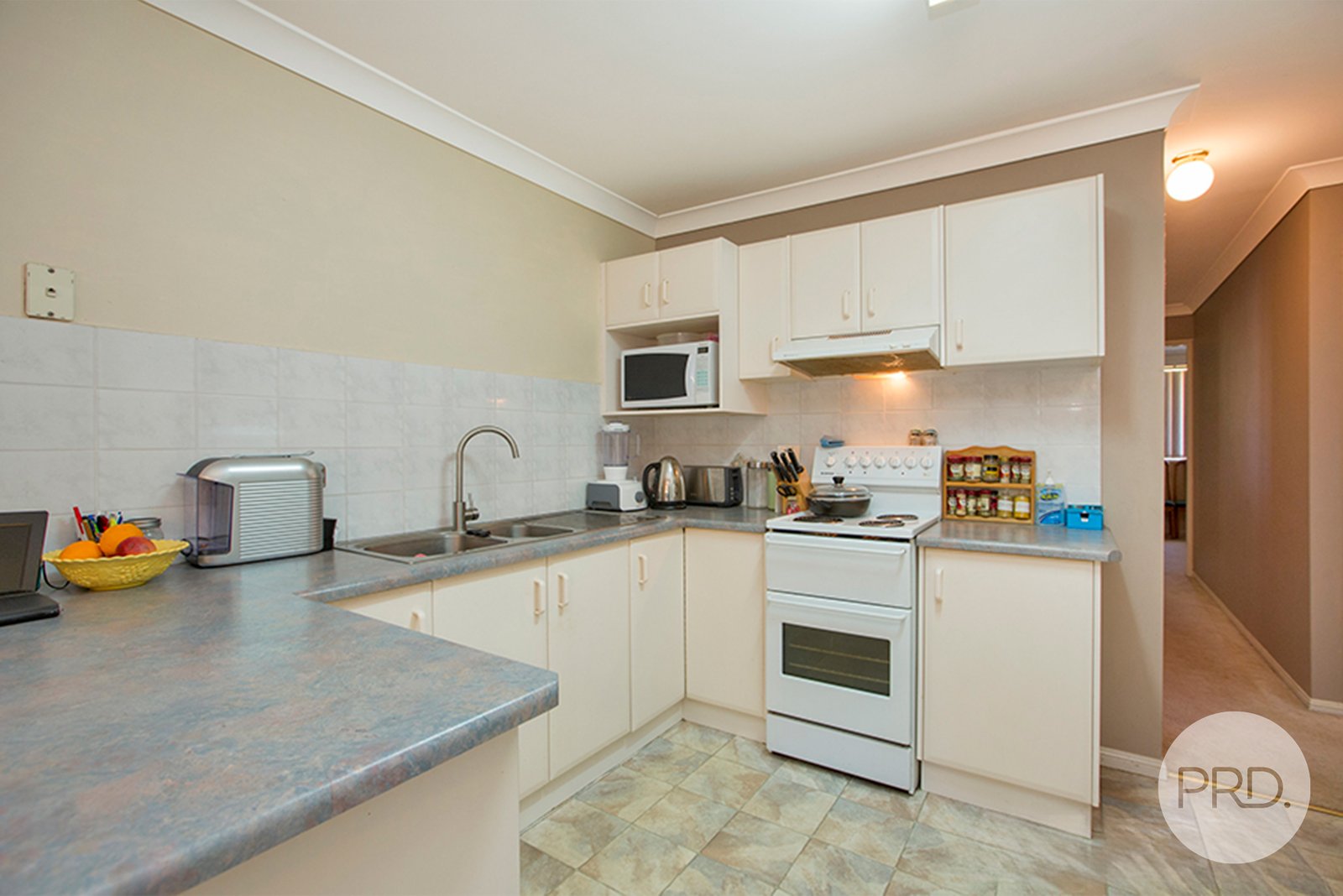 1/3 Wattle Street KOOTINGAL 8