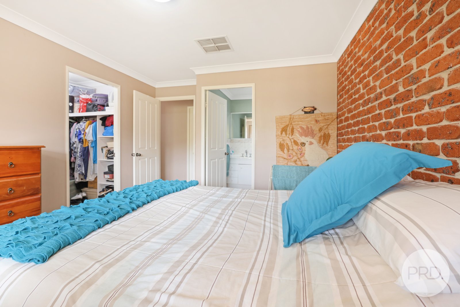 1/3 Wattle Street KOOTINGAL 8