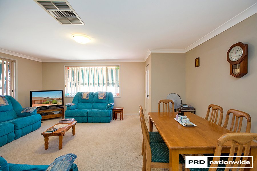 1/3 Wattle Street KOOTINGAL 8