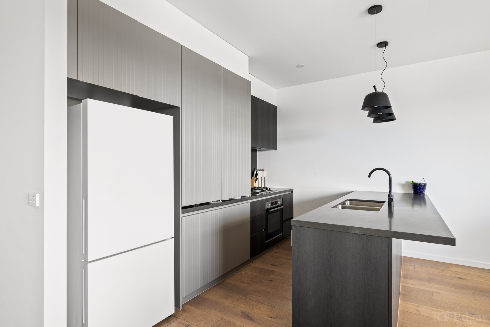 Real Estate and Property in 13 Wattlebird Court, Sunshine North, VIC