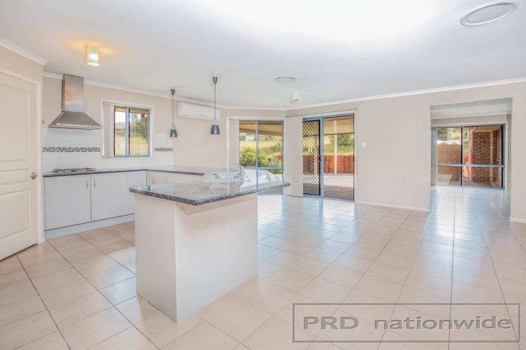13 Weemala Close ABERGLASSLYN 3