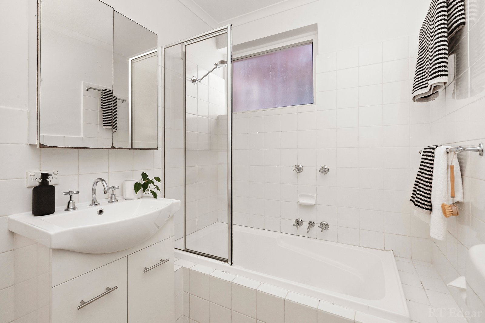 Real Estate and Property in 1/3 Wellesley Road, Hawthorn, VIC