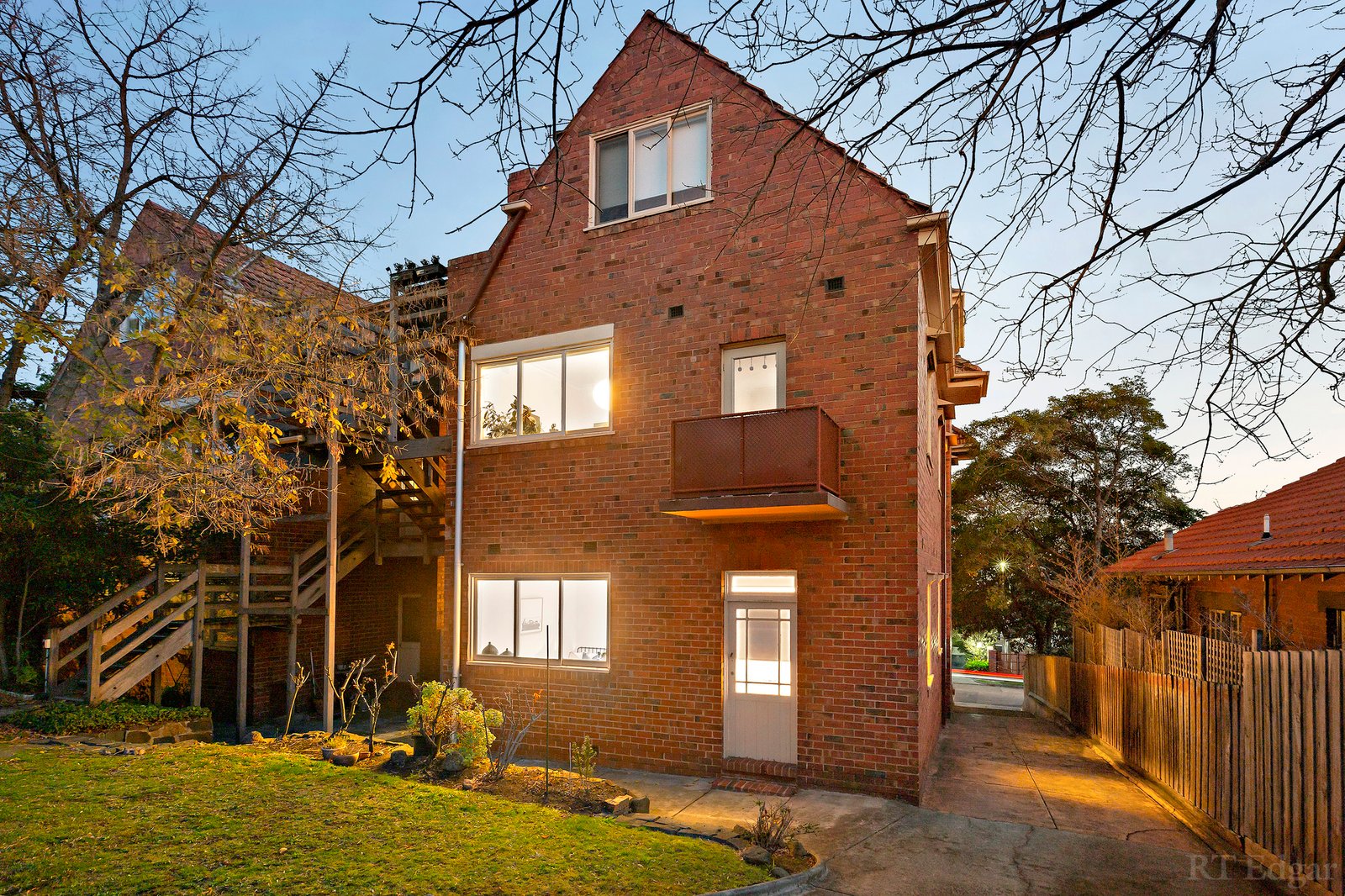 Real Estate and Property in 1/3 Wellesley Road, Hawthorn, VIC