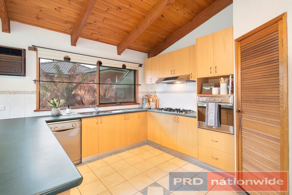 13 Whitelaw Avenue DELACOMBE 7