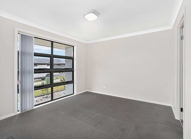 13 Wholahan Avenue HORSLEY 6