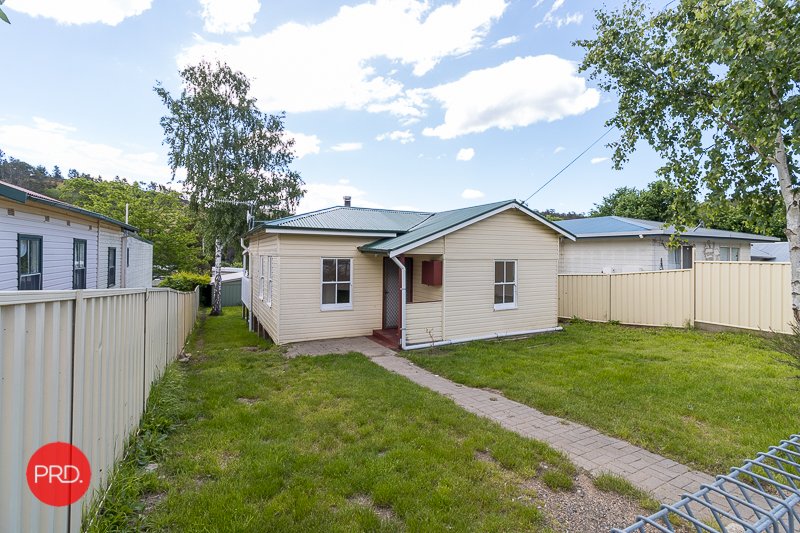 13 Wilga Street CAPTAINS FLAT 1