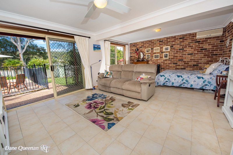 13 Windward Close CORLETTE 11