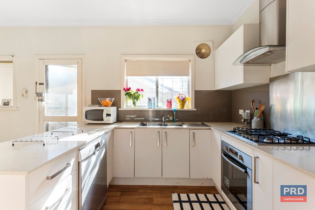 13 Wirth Street FLORA HILL 1