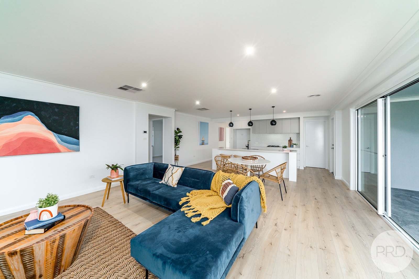 13 Wiveon Street GOBBAGOMBALIN 2