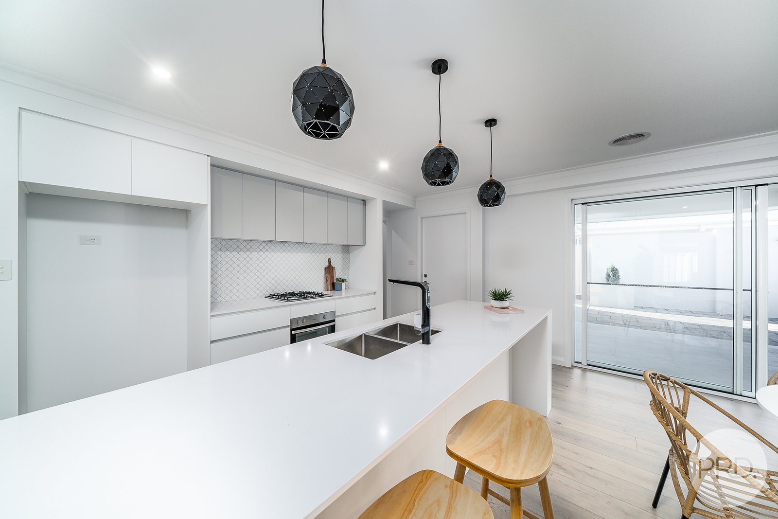 13 Wiveon Street GOBBAGOMBALIN 8
