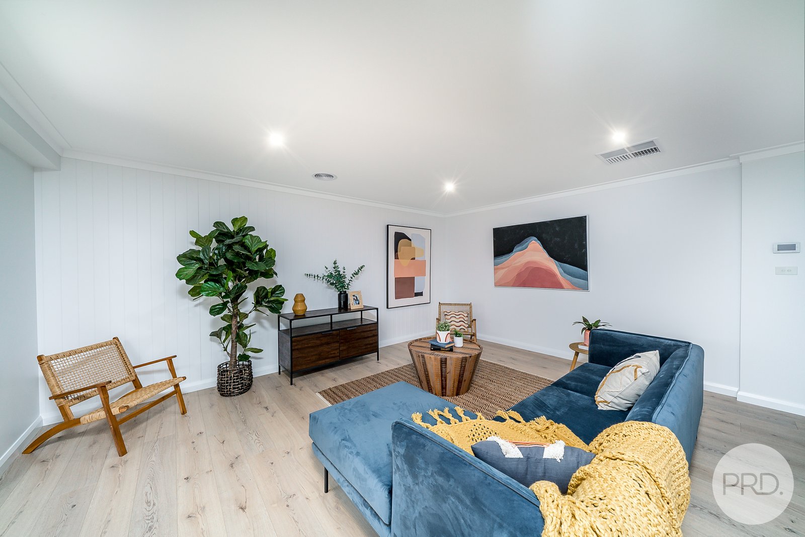 13 Wiveon Street GOBBAGOMBALIN 11