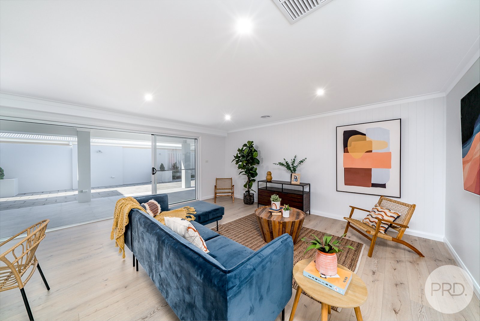 13 Wiveon Street GOBBAGOMBALIN 14