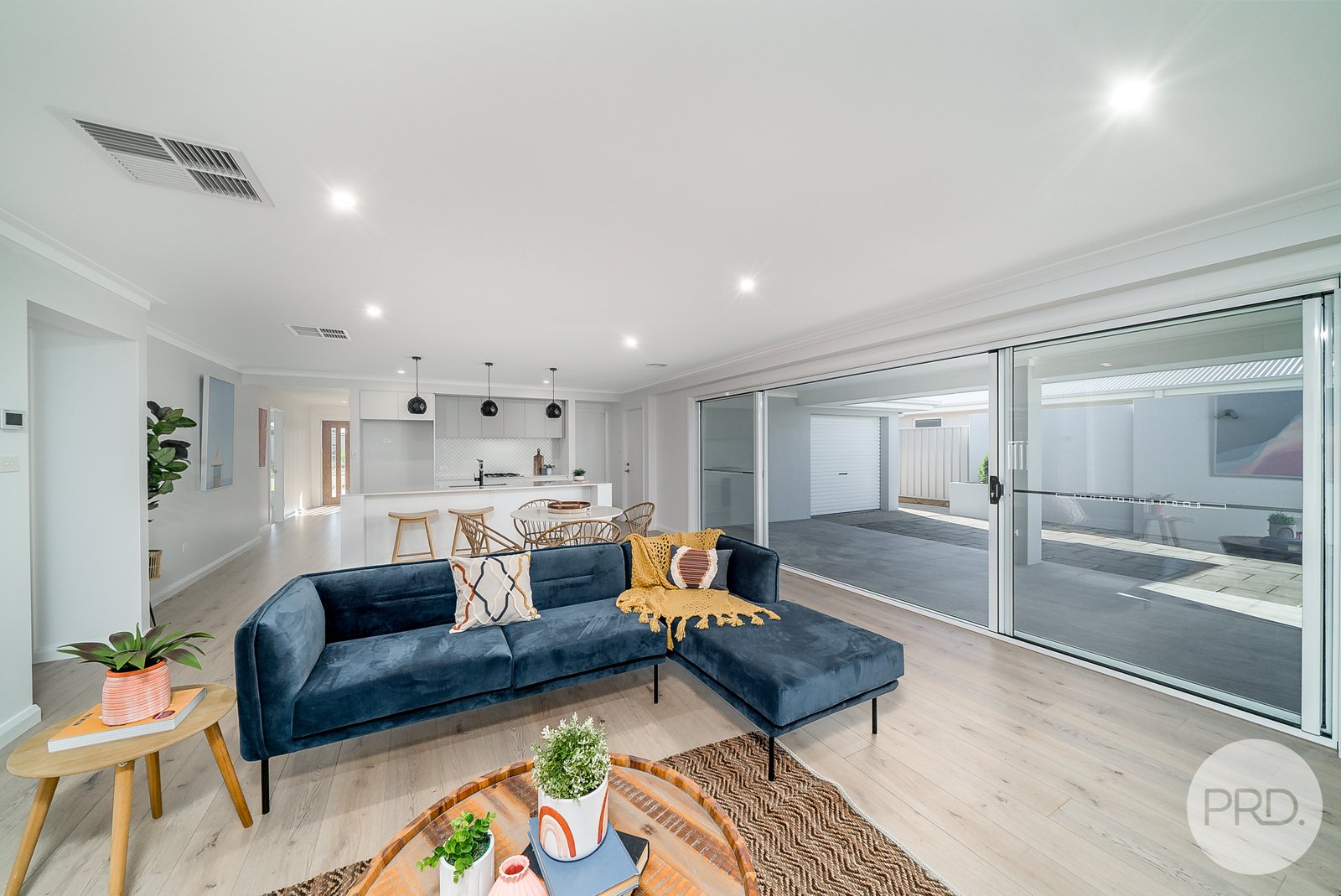 13 Wiveon Street GOBBAGOMBALIN 15