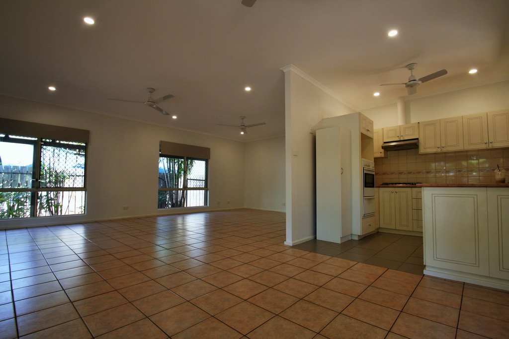 13 Woods Drive CABLE BEACH 1