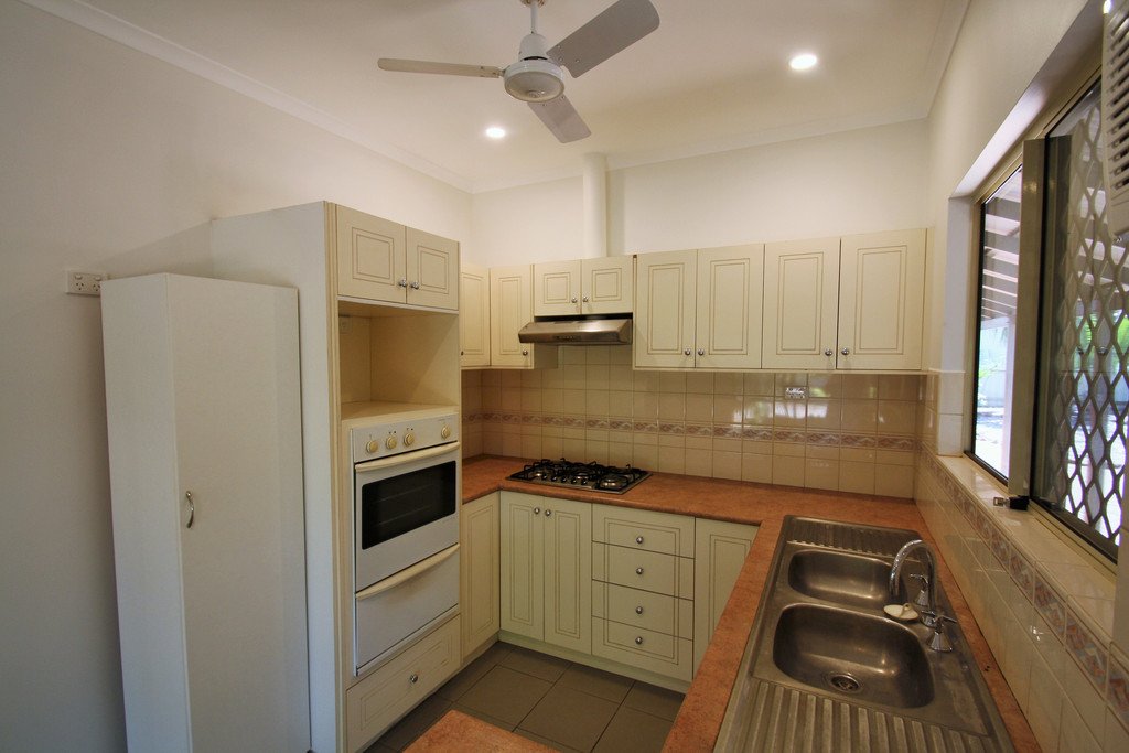 13 Woods Drive CABLE BEACH 2