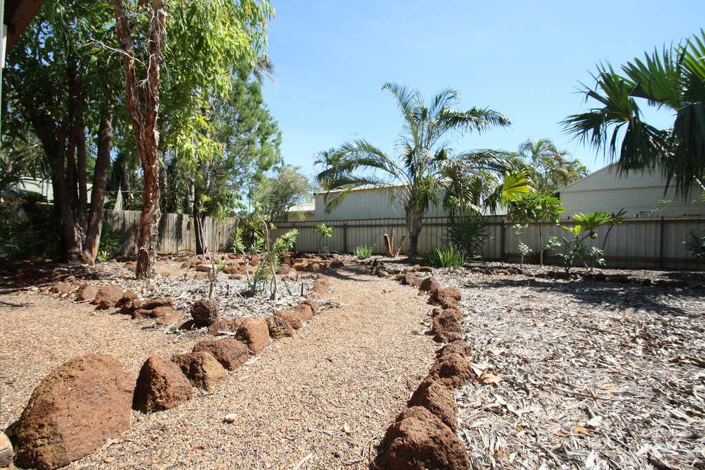 13 Woods Drive CABLE BEACH 16