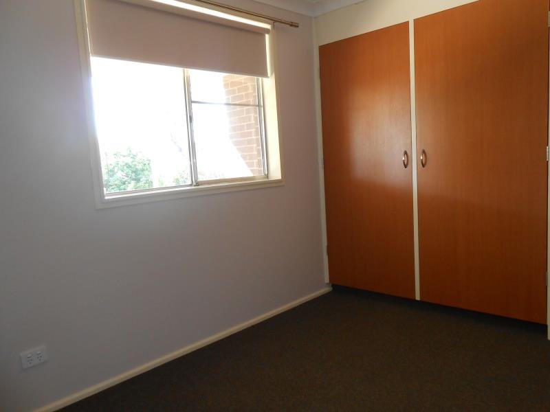 1/3 Woodstock Street TAMWORTH 7