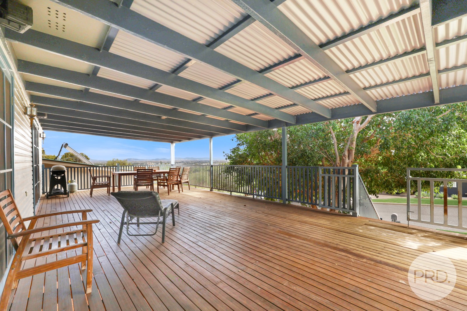 13 Yarral Avenue TAMWORTH 2