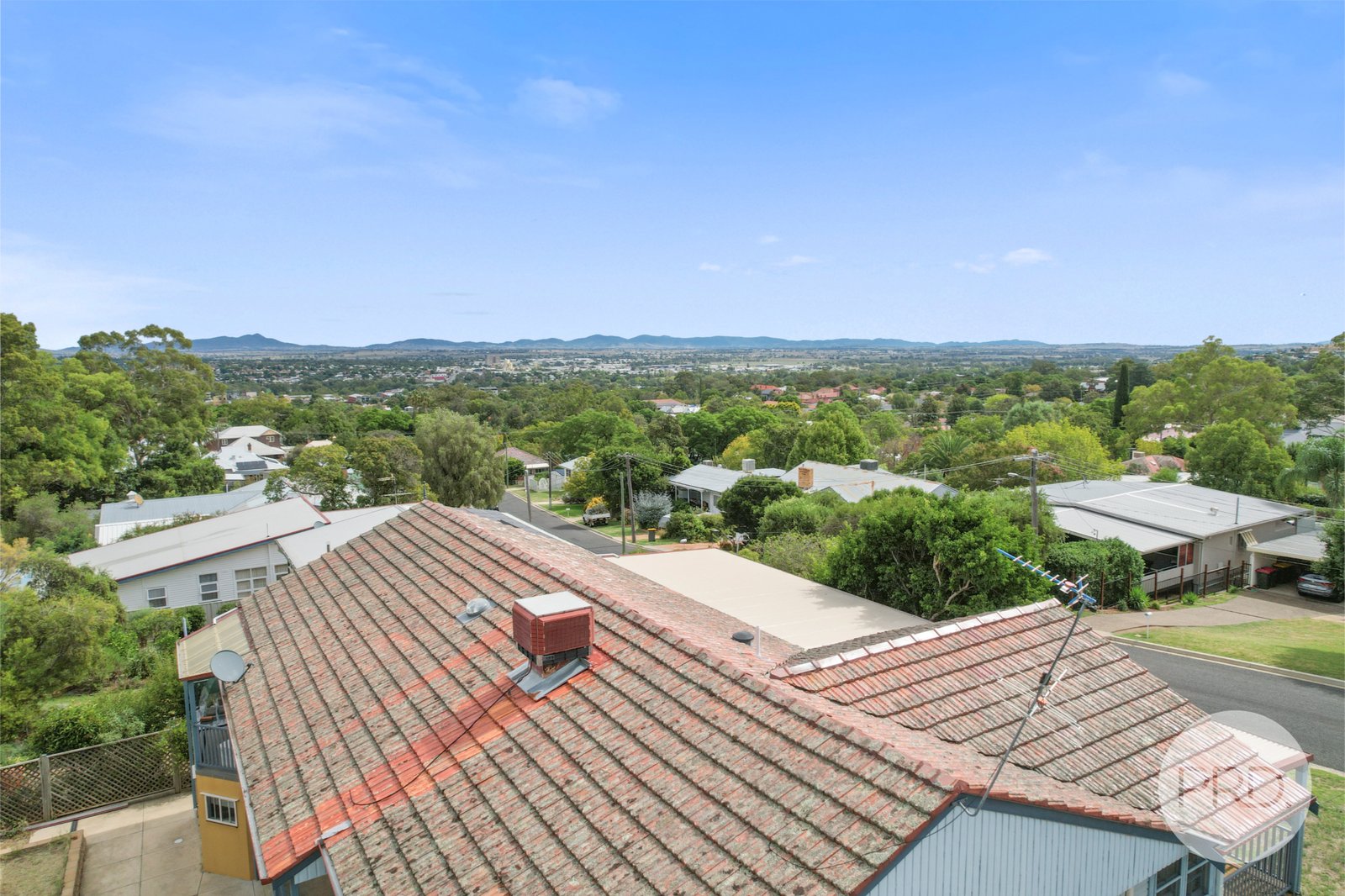 13 Yarral Avenue TAMWORTH 23