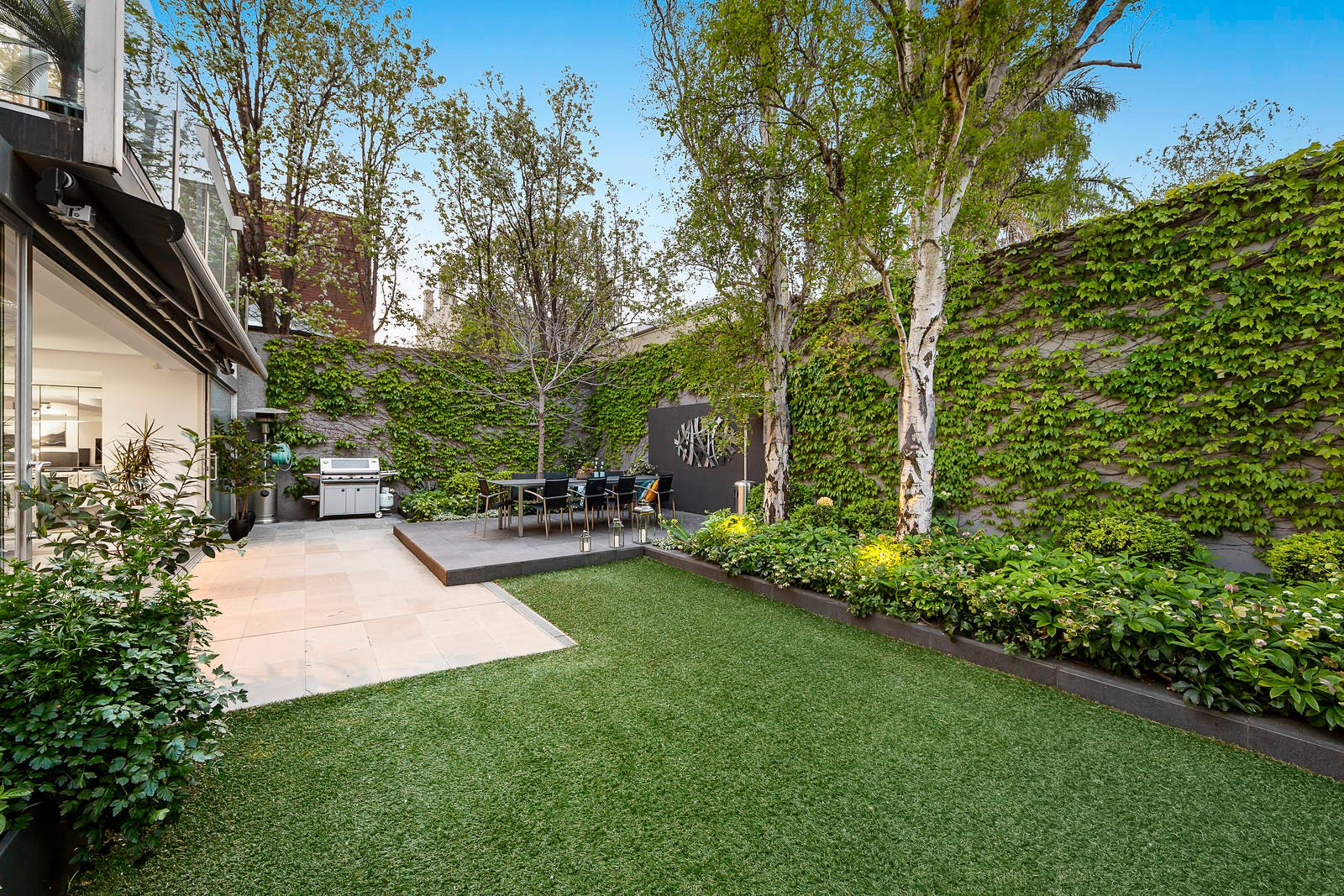 Real Estate and Property in 130-134 George Street, East Melbourne, VIC