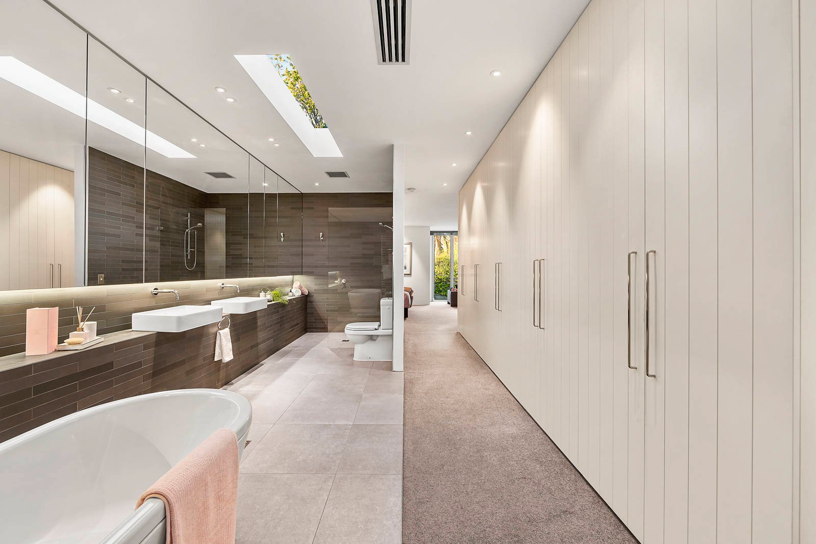 Real Estate and Property in 130-134 George Street, East Melbourne, VIC