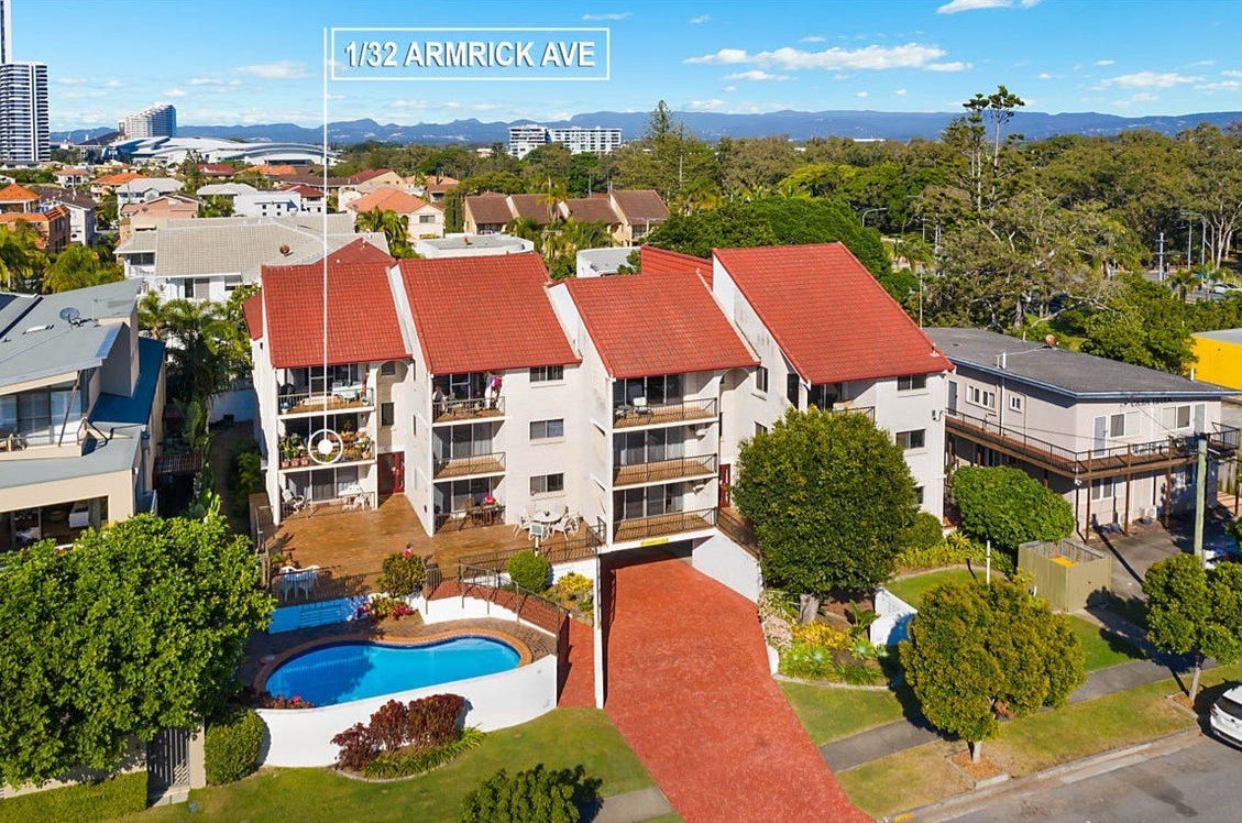1/30-32 Armrick Avenue BROADBEACH 12