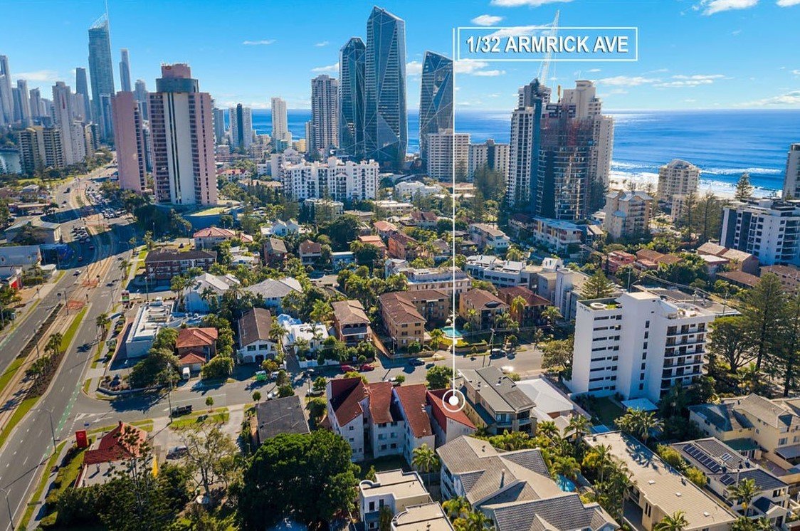 1/30-32 Armrick Avenue BROADBEACH 14