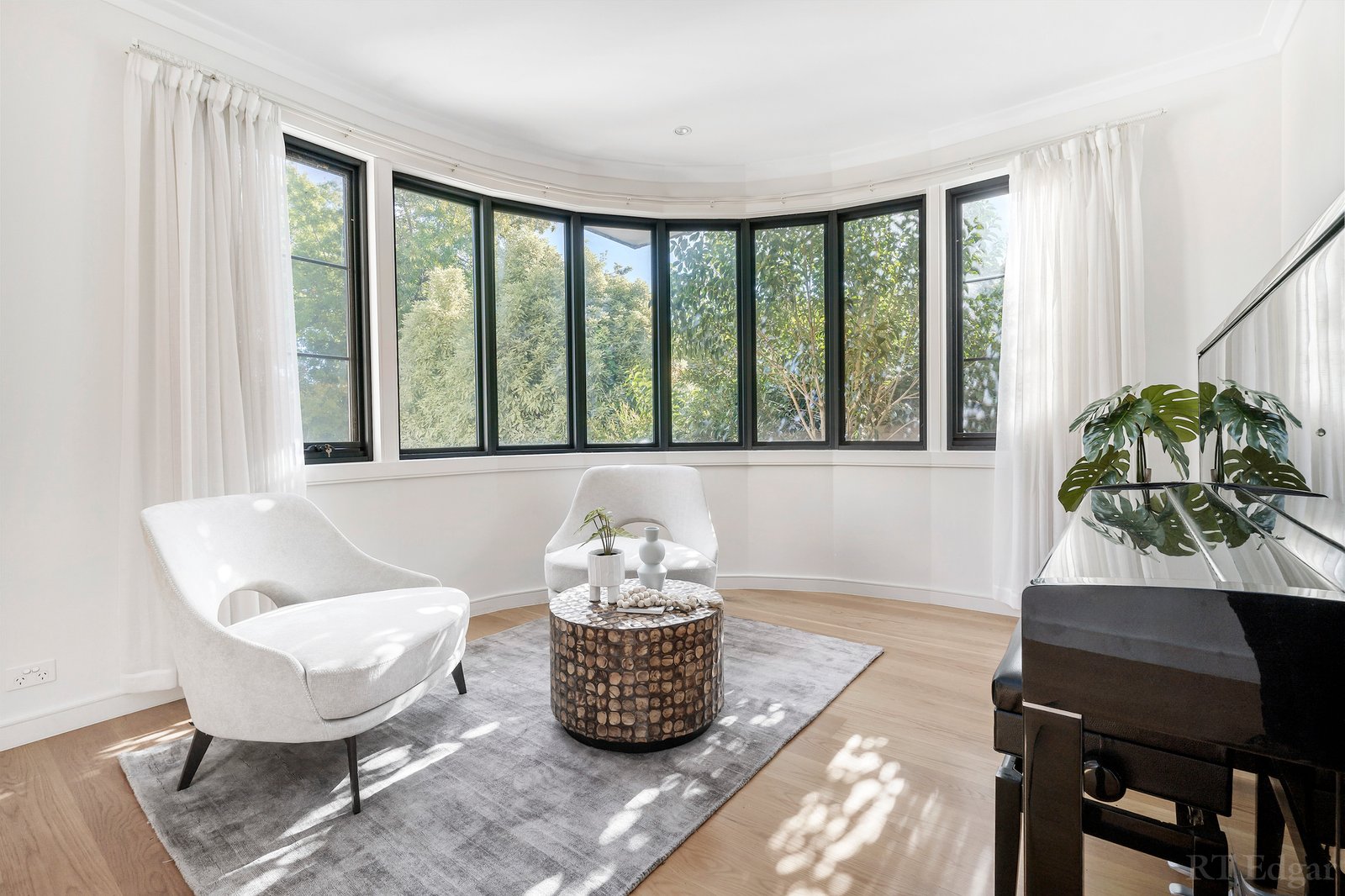 Real Estate and Property in 1/30 Aisbett Avenue, Camberwell, VIC