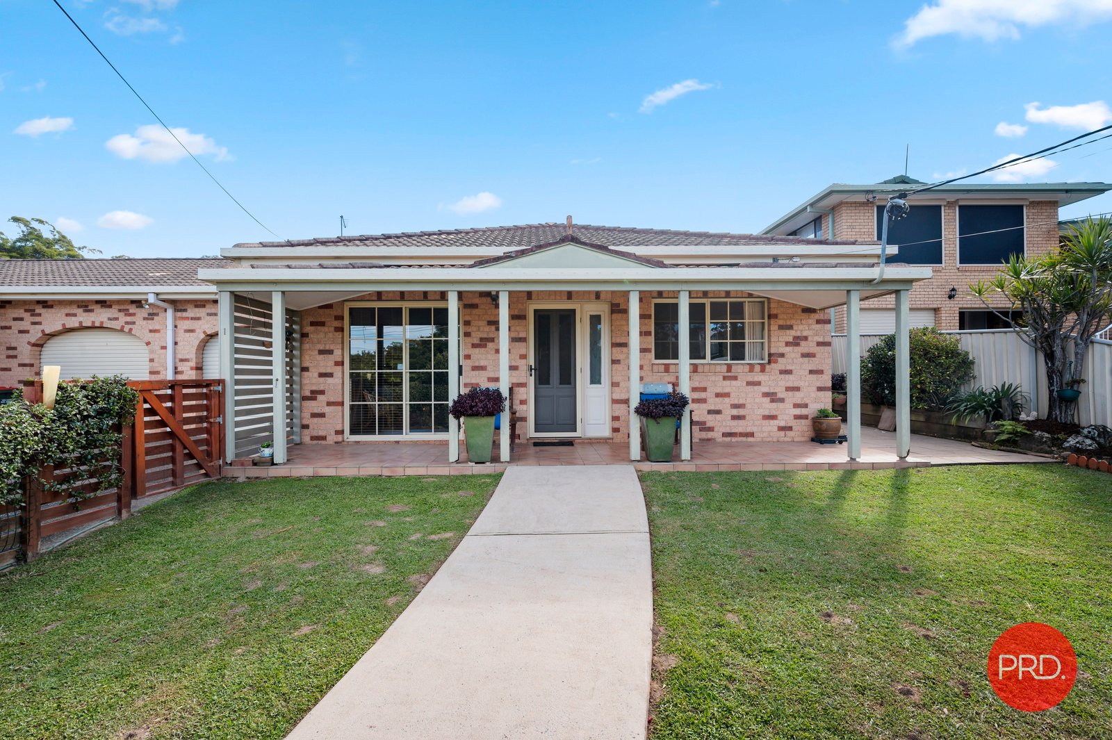 1/30 Apollo Drive COFFS HARBOUR 2