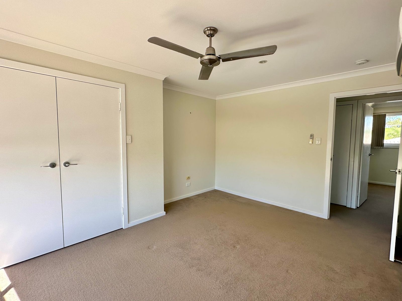 1/30 Beach Avenue TANNUM SANDS 8