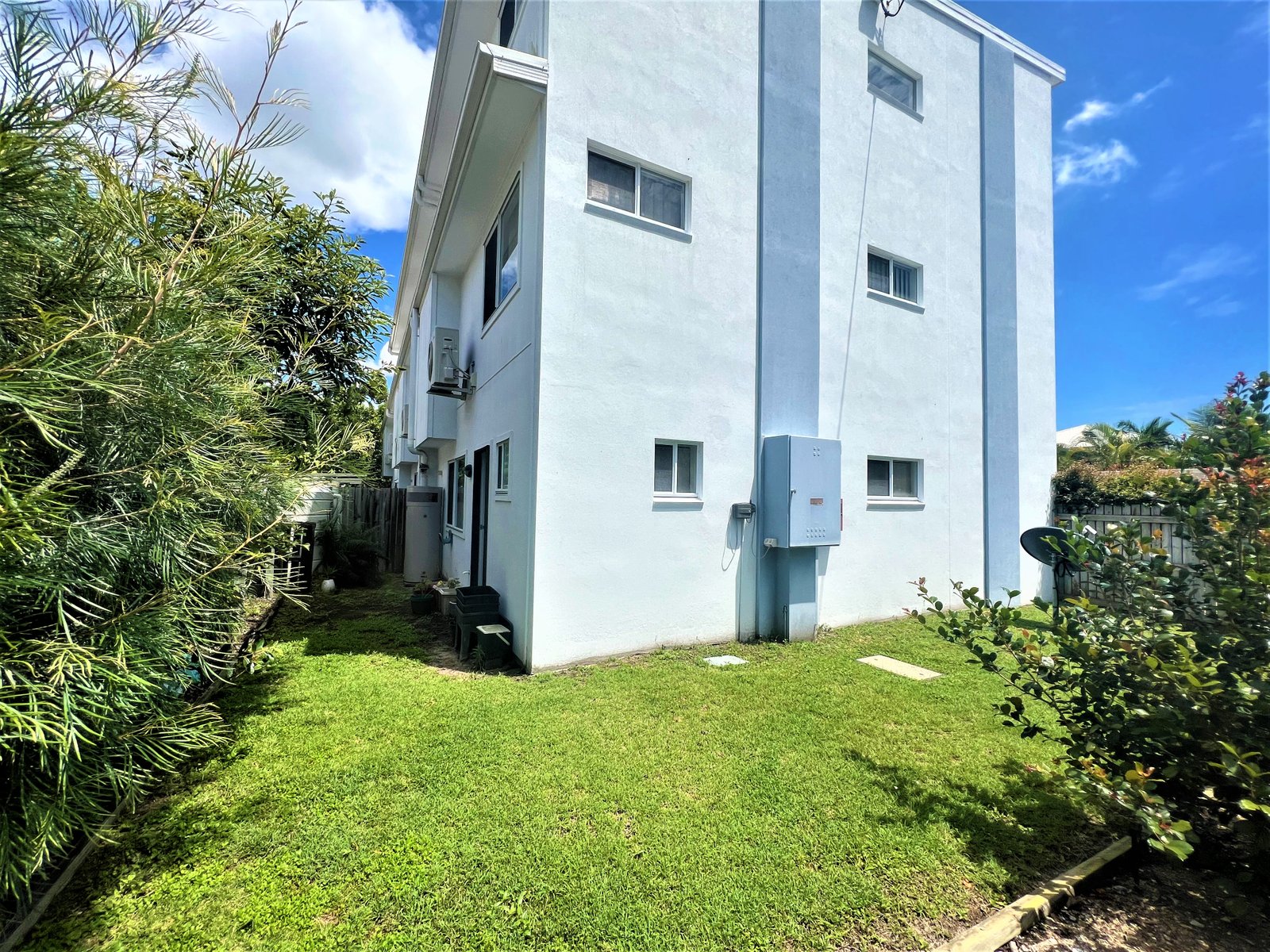 1/30 Beach Avenue TANNUM SANDS 18