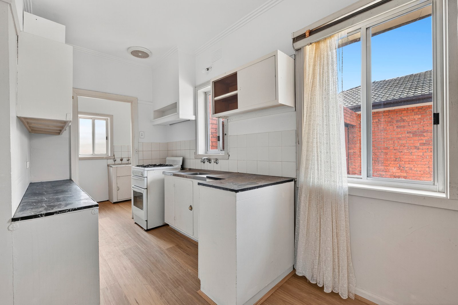 Gallery: 1/30 Burns Avenue